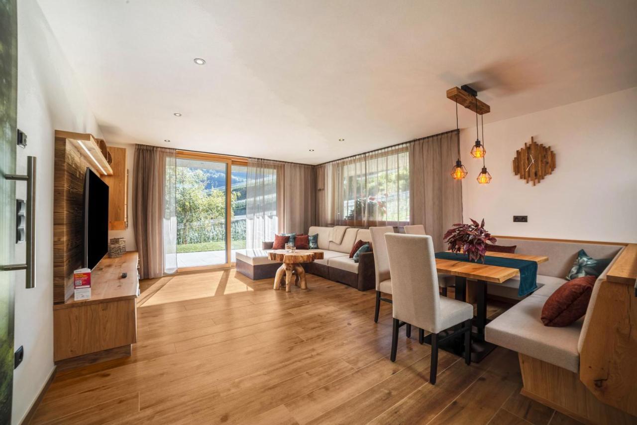 Chalet Riad ซัลตูซิโอ ภายนอก รูปภาพ