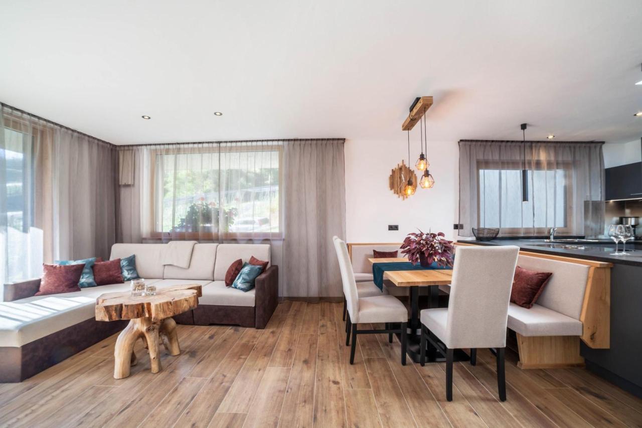 Chalet Riad ซัลตูซิโอ ภายนอก รูปภาพ