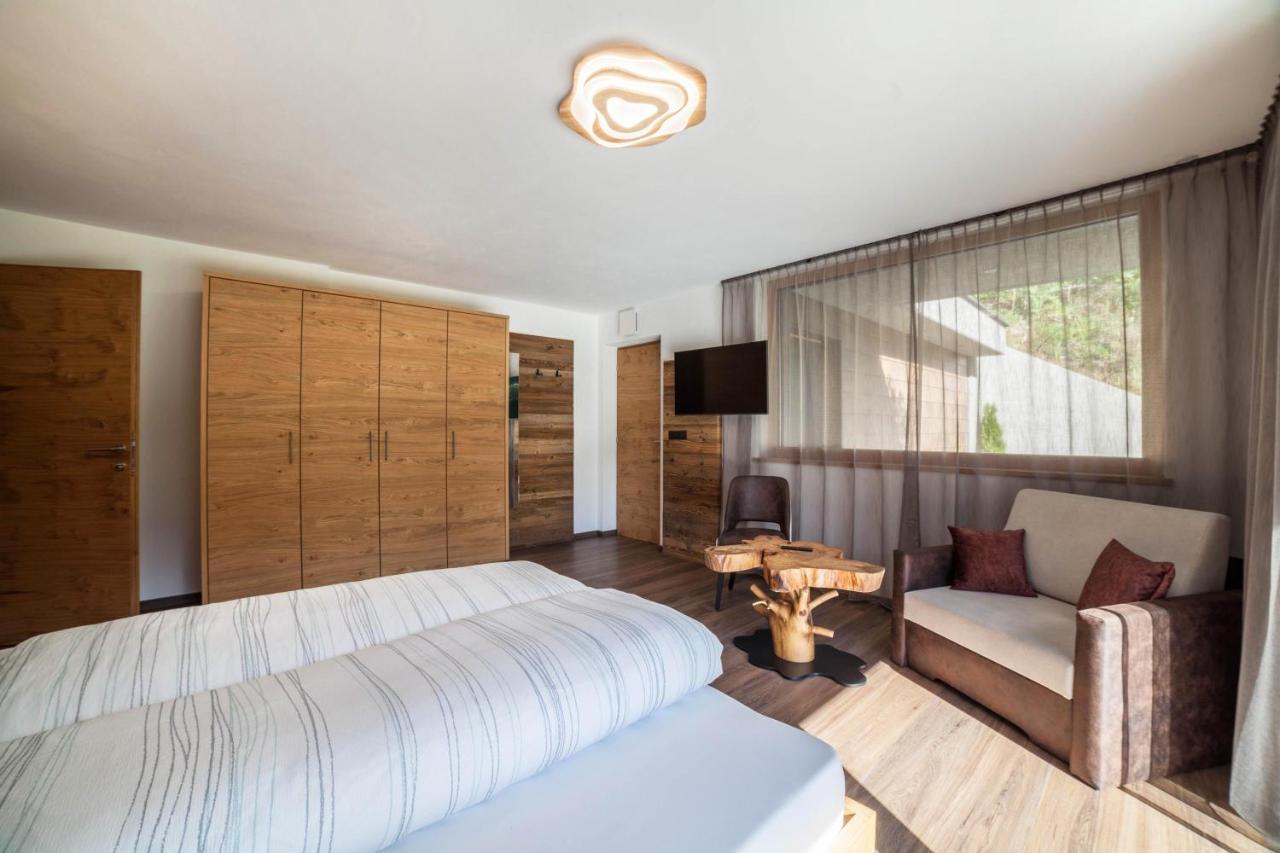 Chalet Riad ซัลตูซิโอ ภายนอก รูปภาพ